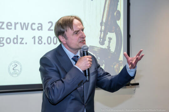 Kracik, Muzeum Medycyny w Krakowie, Okręgowa Izba Lekarska, utworzenie muzeum, historia medycyny,