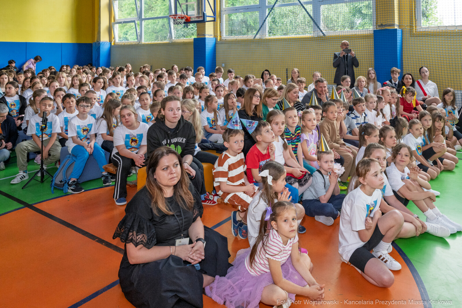 Szkoła Podstawowa nr 65 Kraków, zdjęcia z jubileuszu szkoły, jubileusz 150-lecia szkoły,  SP 65  Autor: Piotr Wojnarowski