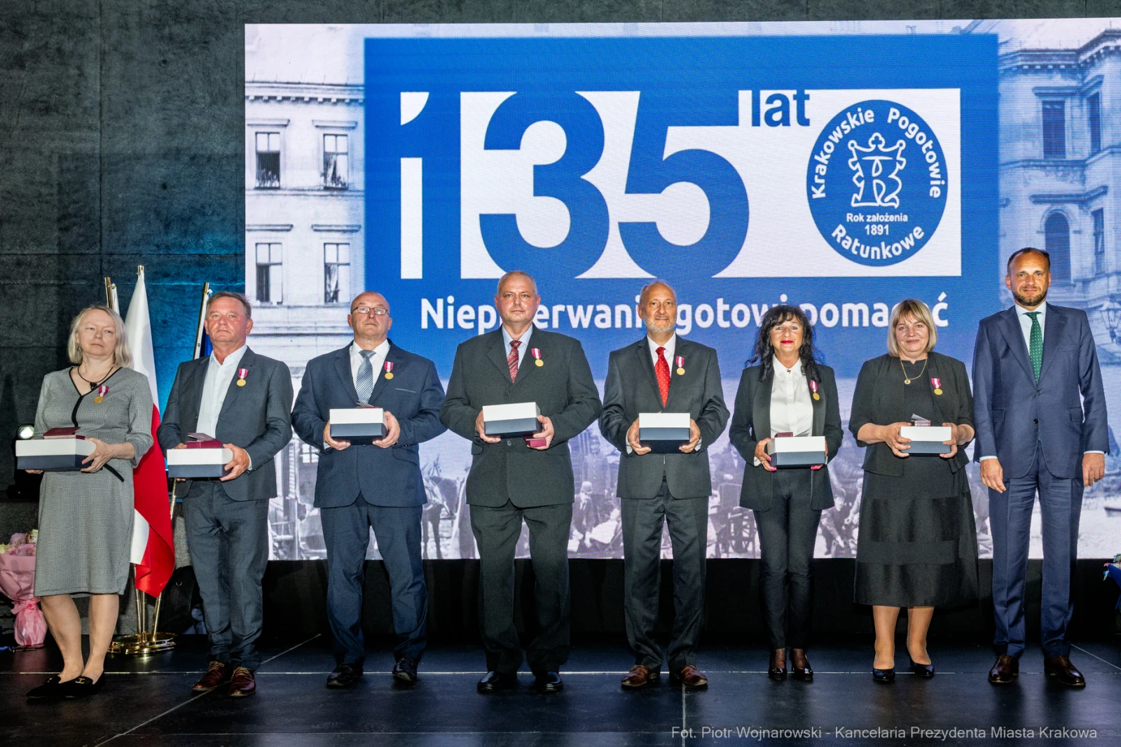 Uroczystość wręczenia odznaczeń z okazji 135-lecia Krakowskiego Pogotowia Ratunkowego.  Autor: Piotr Wojnarowski