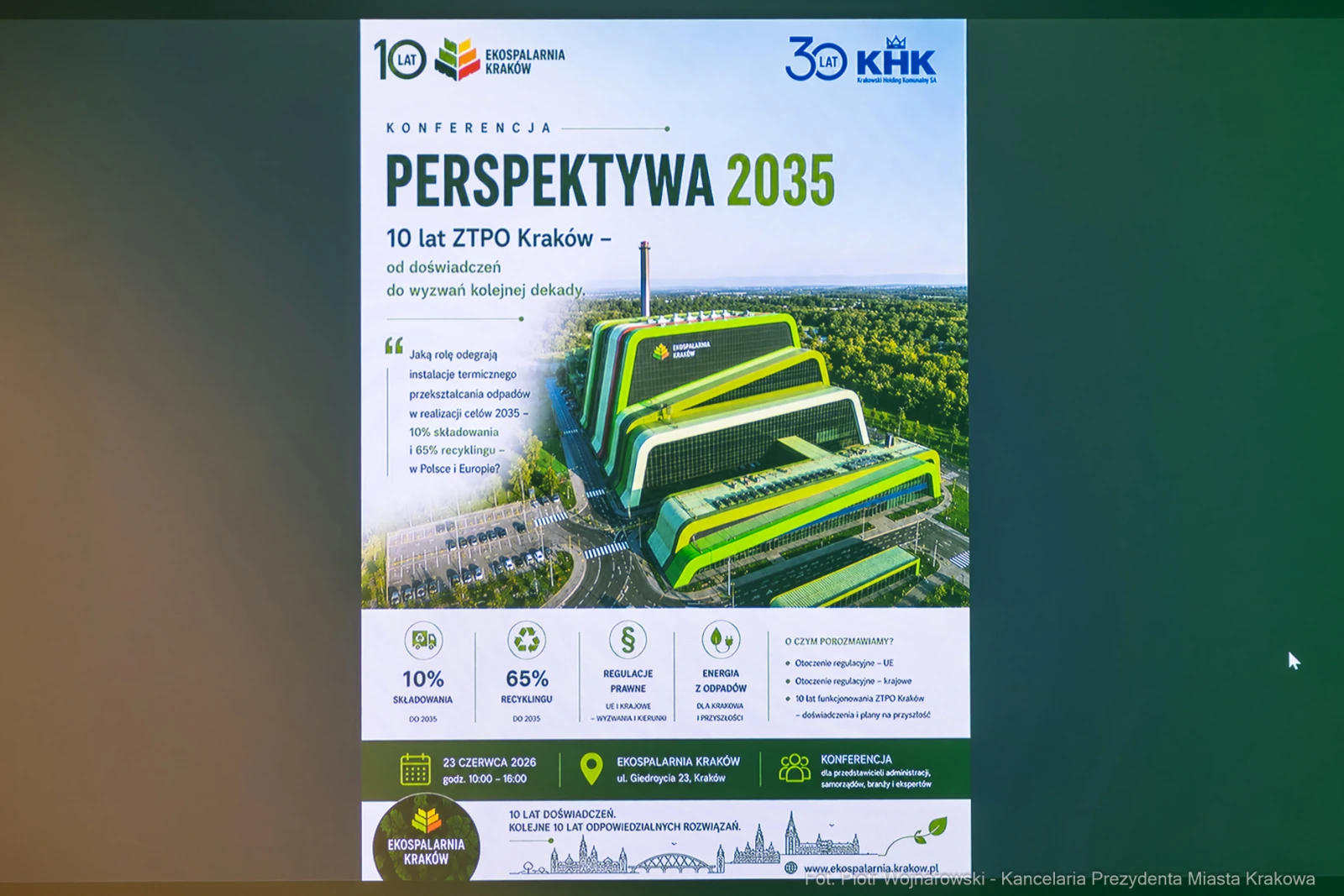 Plakat konferencji Perspektywa 2035 z informacjami o ZTP Kraków i planach rozwoju.  Autor: Piotr Wojnarowski