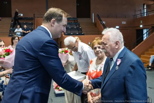 Uroczystość wręczenia nagród z okazji Dnia Seniora w Krakowie.