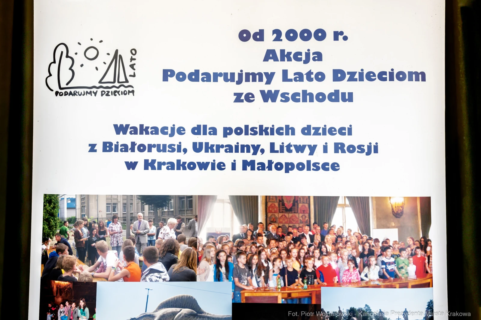 Plakat promujący akcję Podarujmy Lato Dzieciom ze Wschodu, z informacjami o wakacjach dla dzieci.  Autor: Piotr Wojnarowski