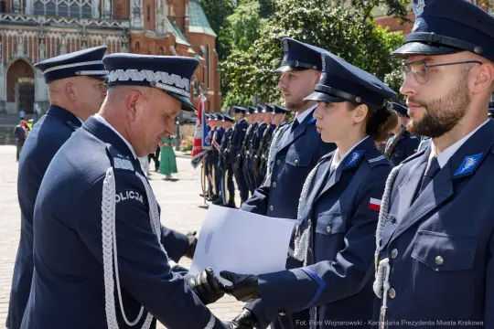 Ceremonia wręczenia odznaczeń policjantom w Krakowie.
