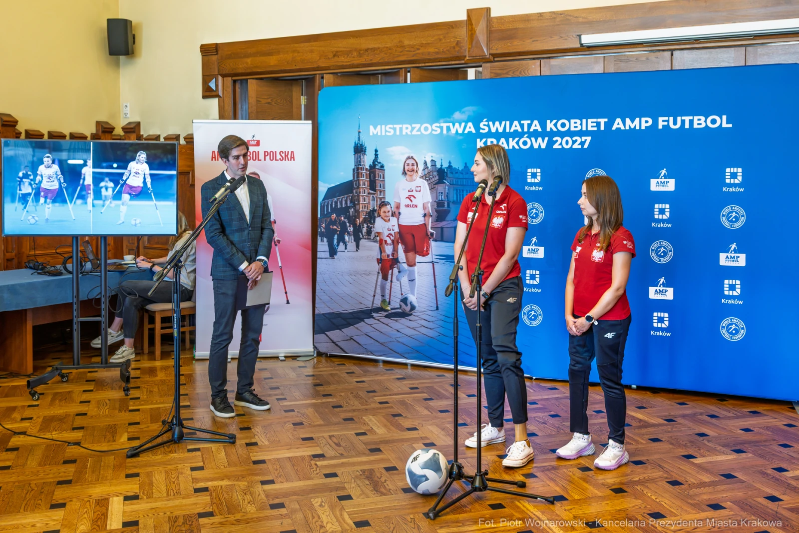 Konferencja prasowa dotycząca Mistrzostw Świata Kobiet w Amp Futbolu w Krakowie 2027.  Autor: Piotr Wojnarowski