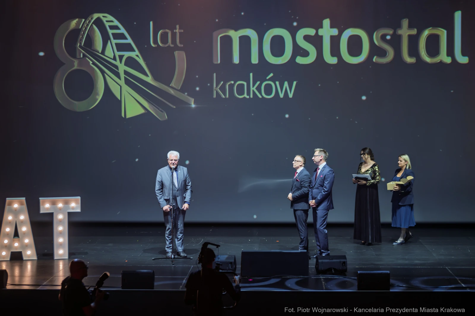 Uroczystość z okazji 80-lecia Mostostalu Kraków z przemówieniami i wręczeniem nagród.  Autor: Piotr Wojnarowski