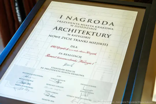 Nagroda za architekturę w kategorii nowe życie tkanki miejskiej.