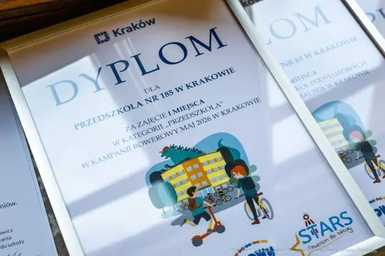 Dyplom dla przedszkola nr 185 w Krakowie za zajęcie I miejsca w kampanii rowerowej.