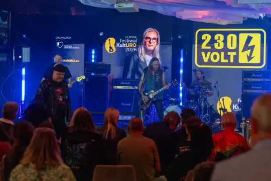Koncert zespołu 230 Volt podczas festiwalu kulturowego w 2026 roku.