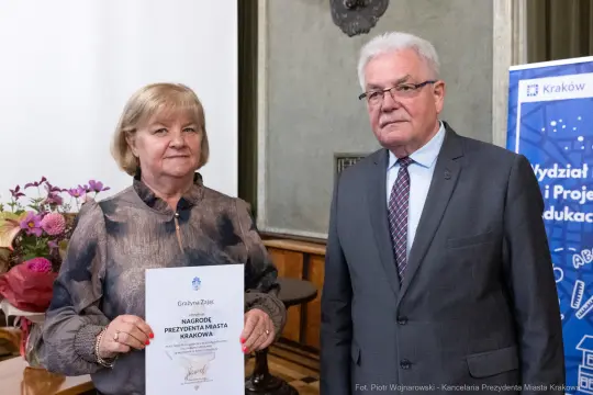 Wręczenie nagrody Prezydenta Miasta Krakowa Grażynie Zbiec.