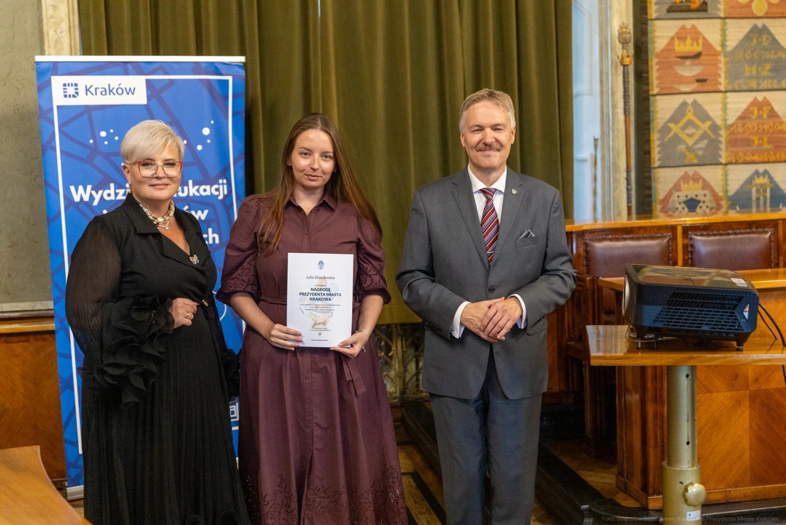 BŚ_UMK_20261013_0S4A1574.jpg - Nagrody, nauczyciele, galeria zdjęć  Autor: Bogusław Świerzowski