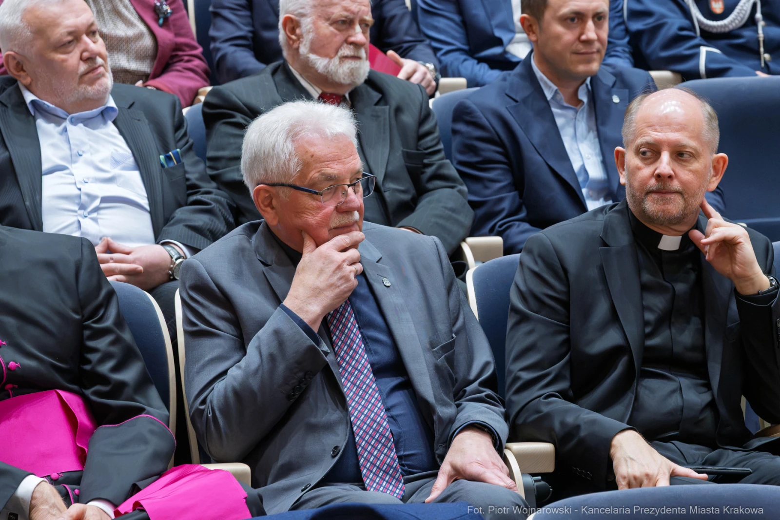 877_013_fot. Piotr Wojnarowski.jpg - Inauguracja roku akademickiego, Uniwersytet Papieski Jana Pawła II Kraków, immatrykulacja studentów, kardynał José Tolentino de Mendonça, Rektor ks. prof. Robert Tyrała, Sanktuarium św. Jana Pawła II, szkolnictwo wyższe Kraków, zdjęcia z inauguracji  Autor: Piotr Wojnarowski