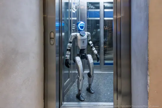 Robot w windzie.