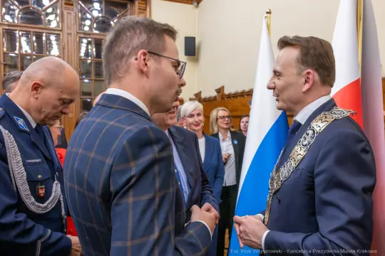 Spotkanie przedstawicieli władz z prezydentem Krakowa.