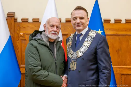 UMK_3263.jpg - Łukasz Gibała, Prezydent Miasta Krakowa, zaprzysiężenie, Urząd Miasta Krakowa, gratulacje, samorząd, uroczystość, Kraków, wydarzenie, nowa kadencja, tradycja, dziedzictwo Krakowa