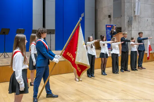 Uroczyste ślubowanie pierwszoklasistów X LO z udziałem Prezydenta Miasta Krakowa Łukasza Gibały [ZDJĘCIA]