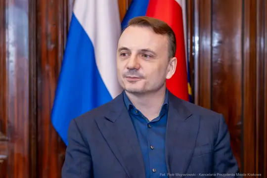 886_008_fot. Piotr Wojnarowski.jpg - przystanek SKA Kraków Prądnik Czerwony, Łukasz Gibała, Szybka Kolej Aglomeracyjna Kraków, budowa przystanku kolejowego, węzeł przesiadkowy Prądnik Czerwony, transport miejski Kraków, park and ride Kraków, inwestycje kolejowe Małopolska, zdjęcia