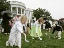 Egg rolling