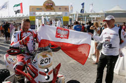 Kibice przywitają zwycięzcę Dakaru