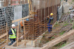 Chcesz postawić biurowiec czy blok? Wybuduj do niego dojazd