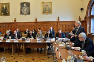 prezydent, parlamentarzyści