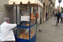 Gdzie w centrum kupimy obwarzanka?