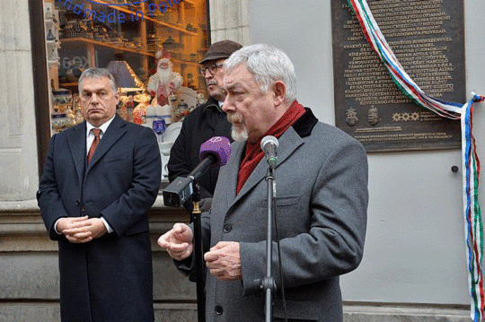 odsłonięcie tablicy