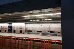 LED-y rozświetliły tunel Krakowskiego Szybkiego Tramwaju 