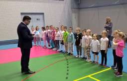 Akademia Przedszkolaka wręczenie nagród za konkurs plastyczny