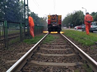 Szlifowanie szyn w tunelu tramwajowym