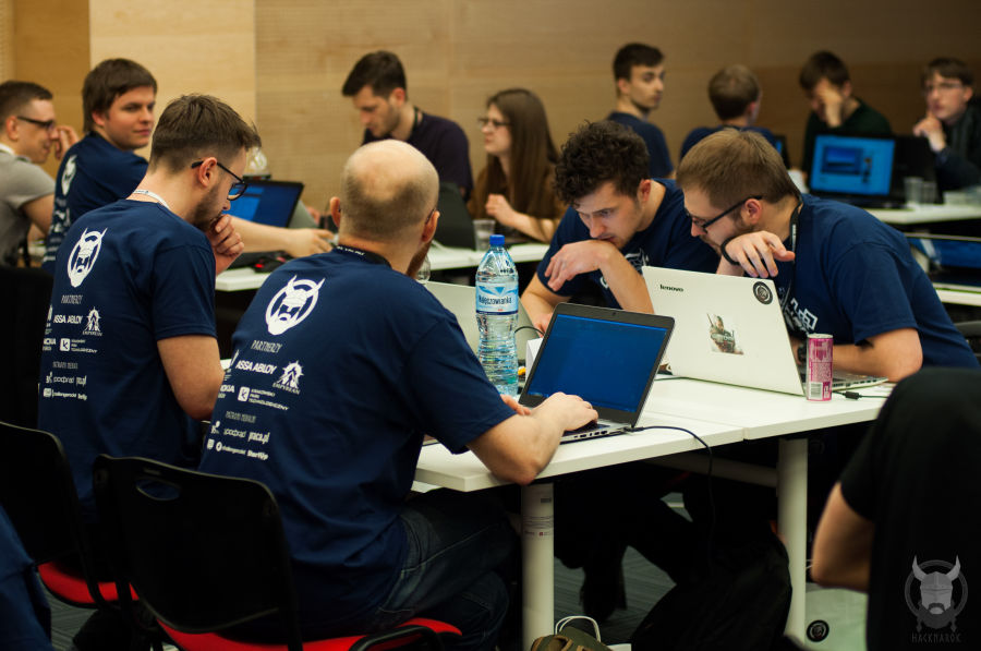 hackathon, programiści, studenci