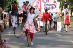 Barwny korowód przejdzie ulicami Nowej Huty