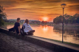 Przygotowania do budowy nowej kładki przez Wisłę