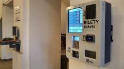 Automat biletowy w Wojewódzkiej Bibliotece Publicznej