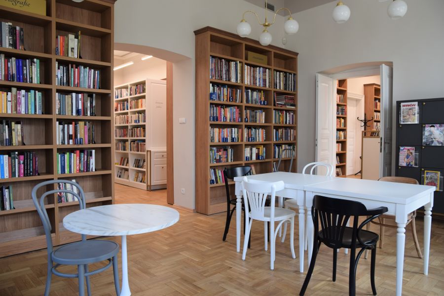 Biblioteka Kraków wnętrza siedziba główna sala