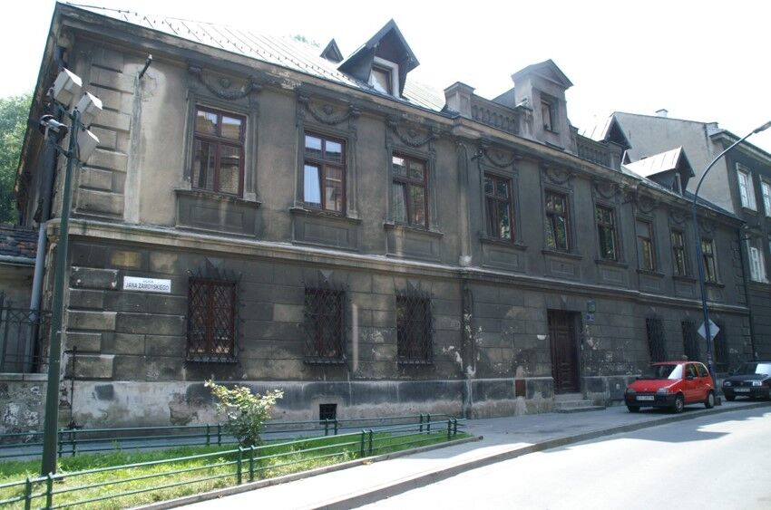 plebania Zamoyskiego 2 przed remontem