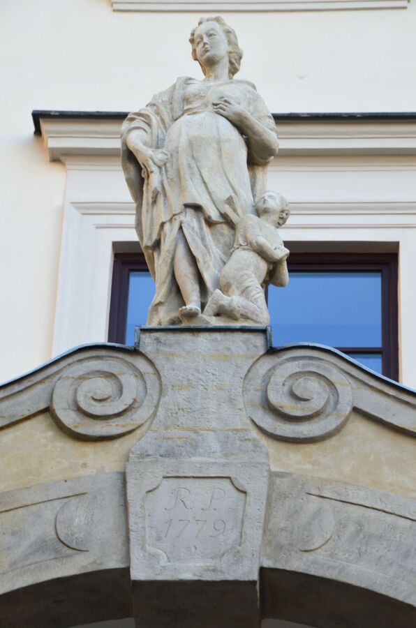 rzeźba po