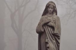 Co zrobić, aby odwiedziny cmentarza były bezpieczne?