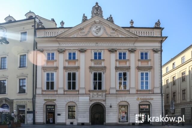 Pałac Potockich, rynek, centrum kultury