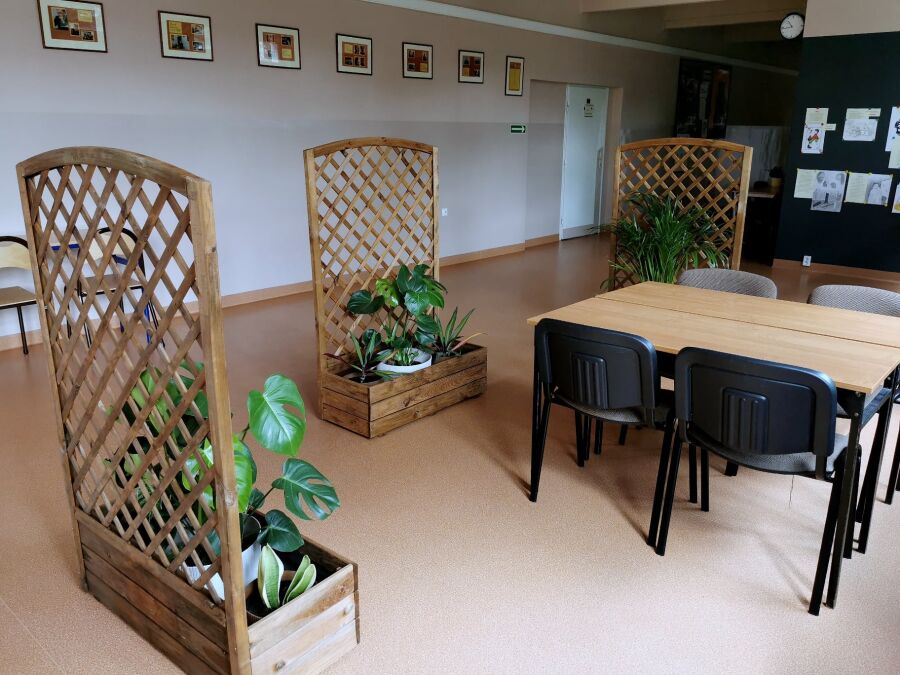 III LO w Krakowie korytarze, wystrój