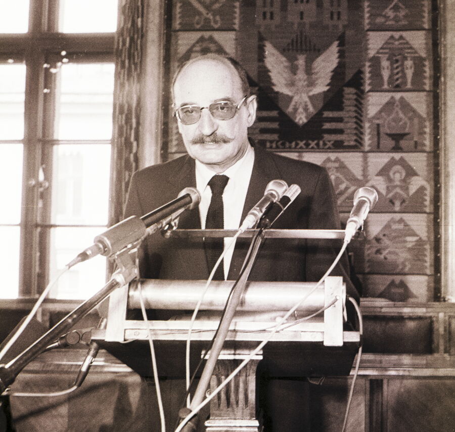 Sławomir Mrożek w Krakowie w latach 90-tych