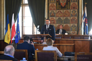 Konsul generalny Ukrainy na sesji Rady Miasta Krakowa. Foto Wiesław Majka