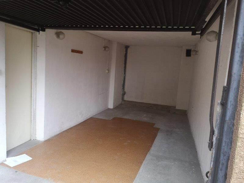 garaż na ul. Łużyckiej