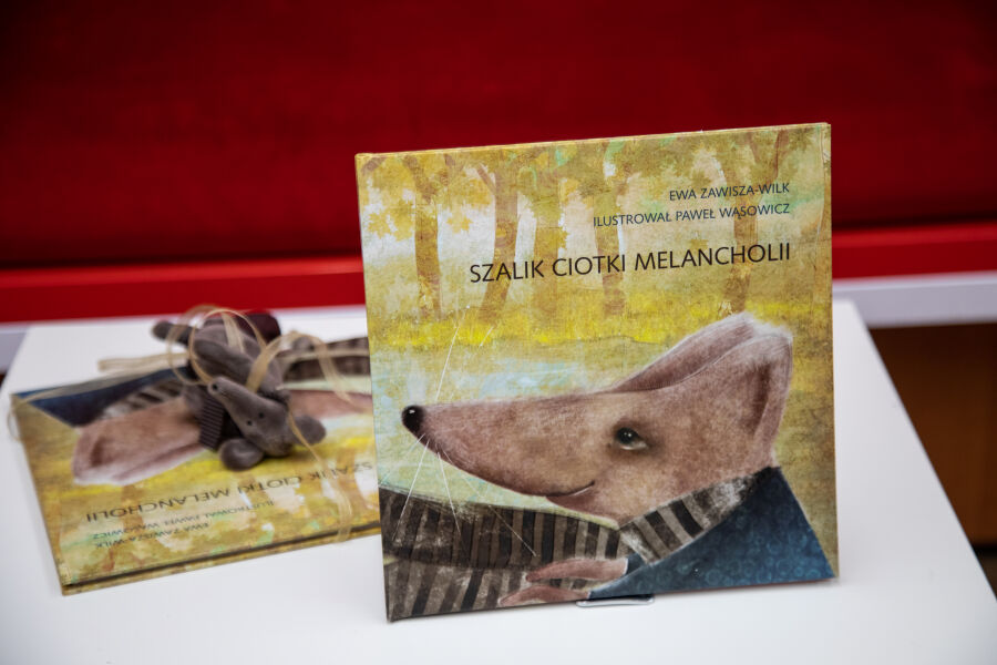 Szalik ciotki Melancholii