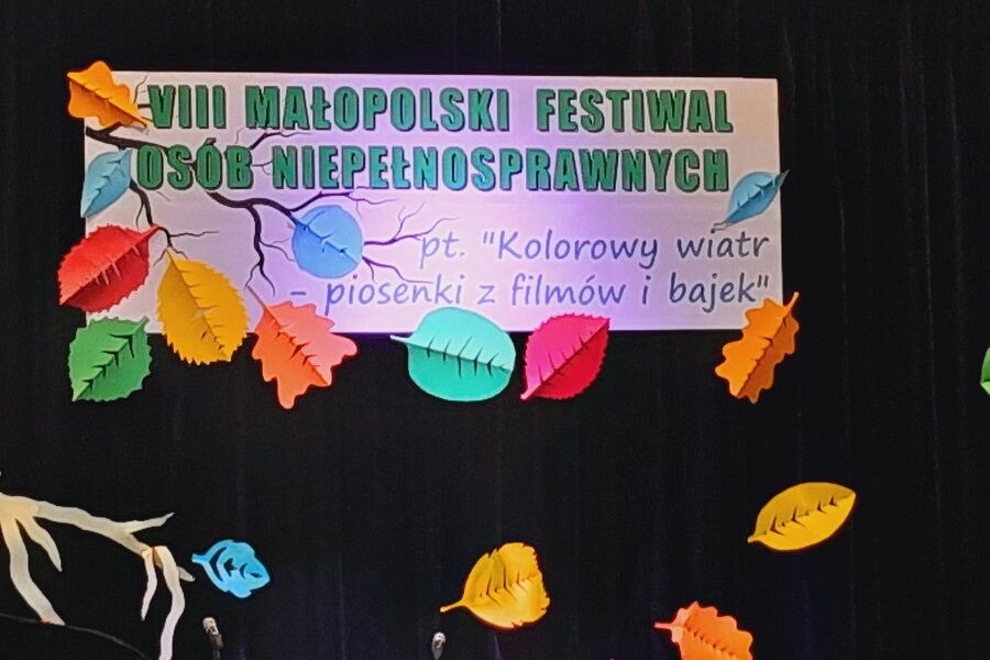 Plakat z motywem przewodnim VIII Festiwalu Osób Niepełnosprawnych