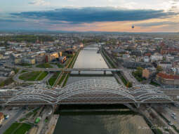 Senat przyjął projekt ustawy metropolitalnej Krakowa