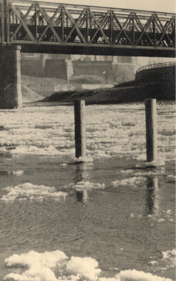 Vistula under Dębnicki Bridge