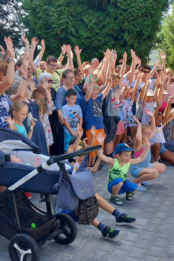 Piknik dla rodzin zastępczych na pożegnanie wakacji