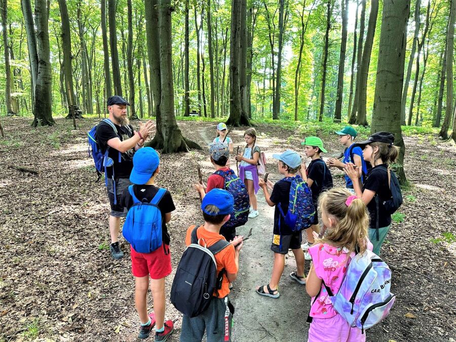 Poznaj Drwinkę na spacerze