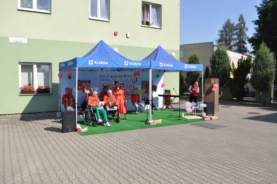 Piknik w DPS Rozrywka 1 „Addio pomidory”