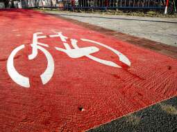 Powstaje ścieżka rowerowa na fragmencie al. 29 Listopada 